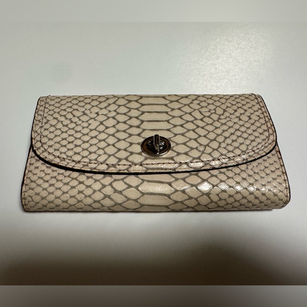 Coach Snakeskin Embossed Leather Turnlock Trifold Wallet – Beige/Nude